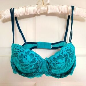 Victoria's Secret Pink- blue lace bra 💙 32B
